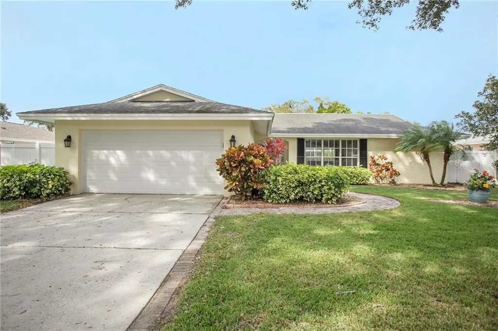2654 Countryclub Drive Clearwater FL 33761