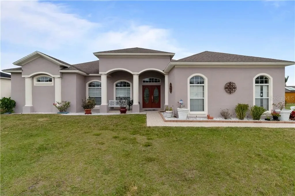 2734 Berkford Circle Lakeland FL 33810