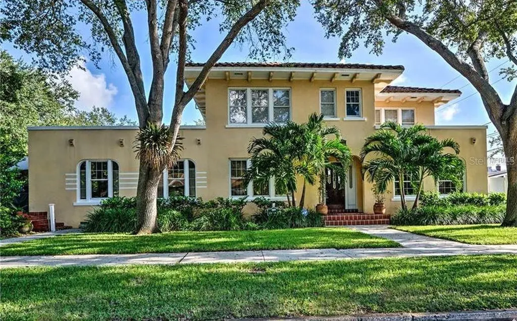921 32nd Avenue N St Petersburg FL 33704