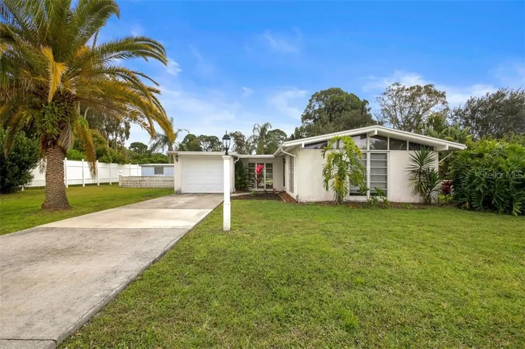 189 S Venice Boulevard Venice FL 34293