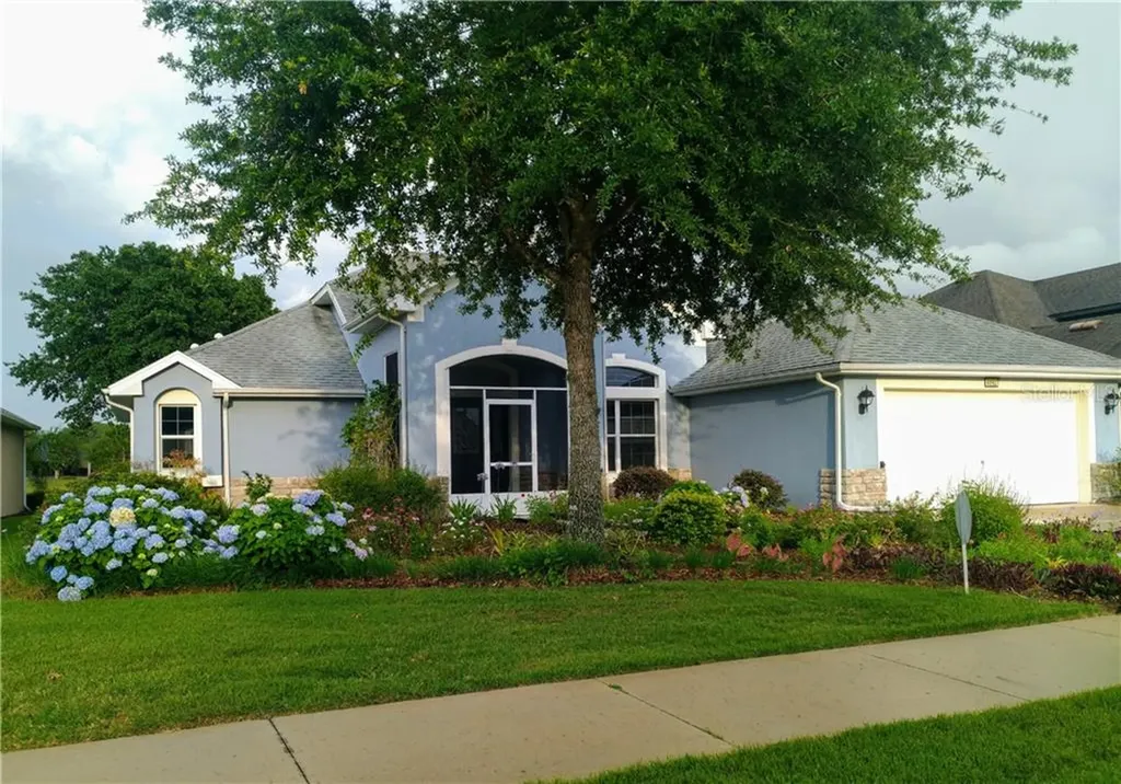 8892 Beacon Hill Avenue Mount Dora FL 32757