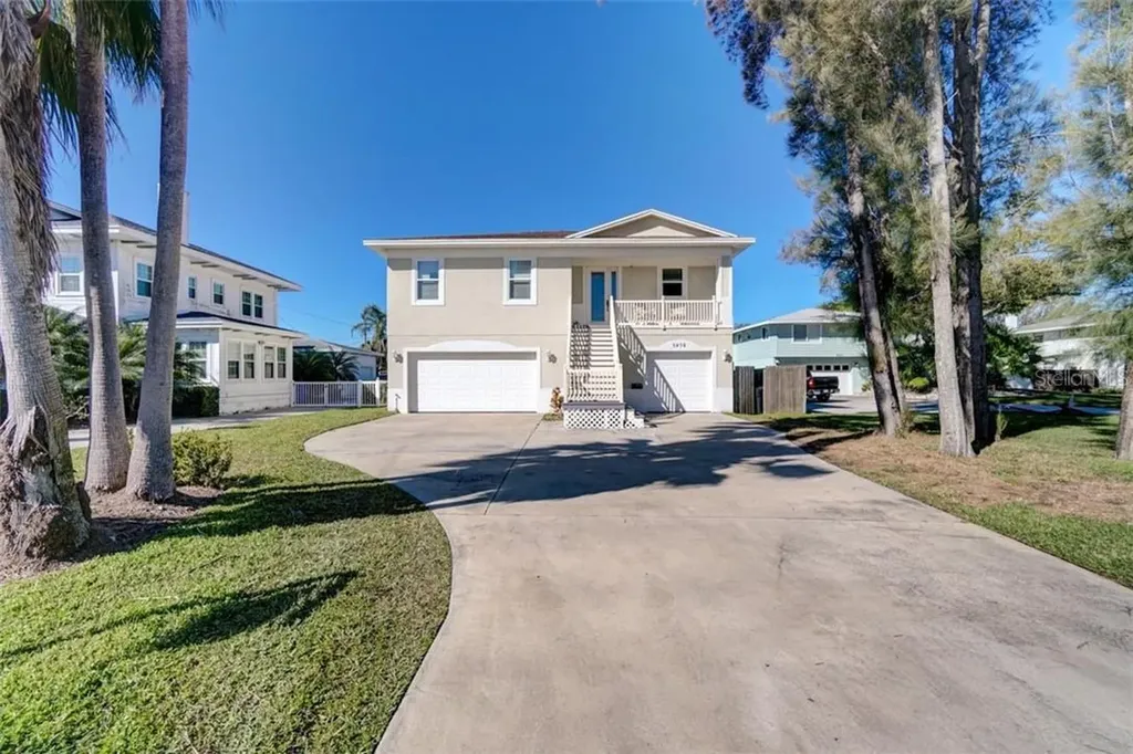 5438 Venetian Boulevard NE St Petersburg FL 33703