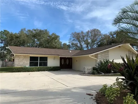 8811 Merrimoor Boulevard E Seminole FL 33777