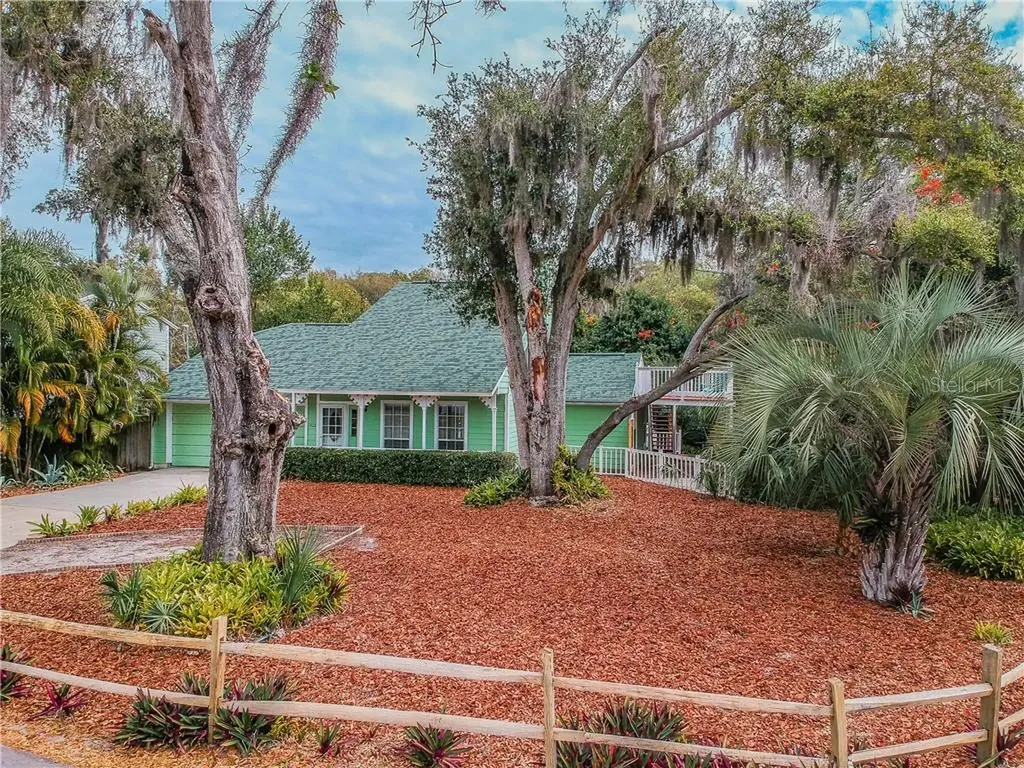 1102 17th Street Palm Harbor FL 34683