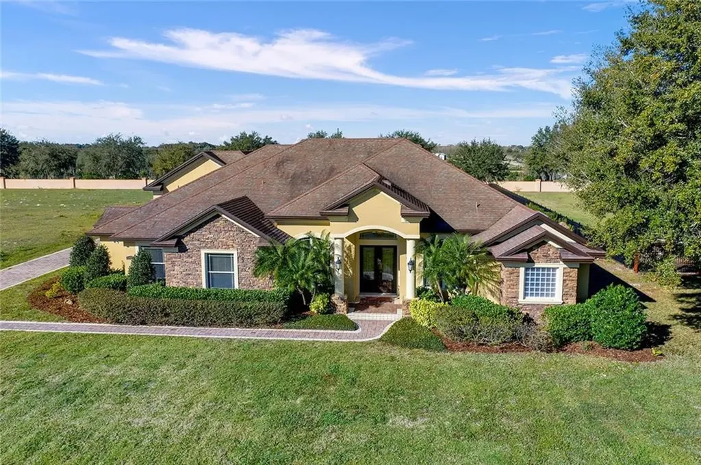 4608 Claire Rose Court Mount Dora FL 32757