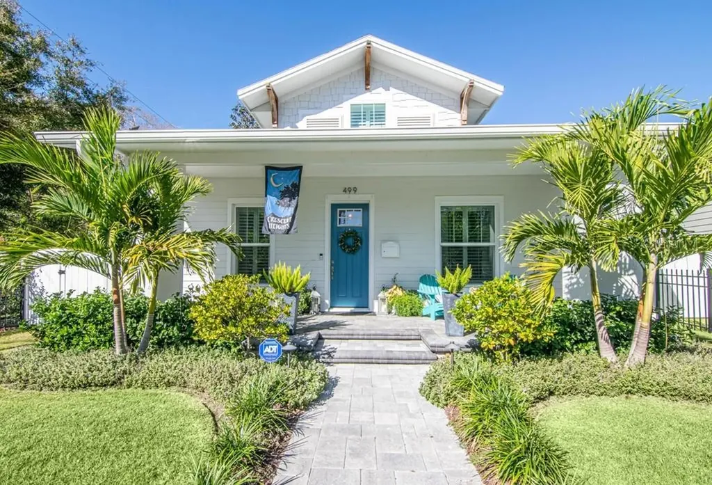 499 23rd Avenue N St Petersburg FL 33704