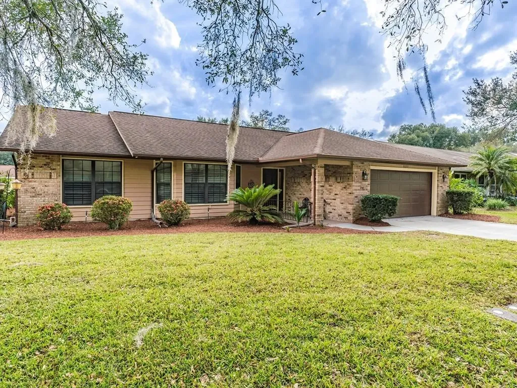 6622 Foxmoor Drive Zephyrhills FL 33542