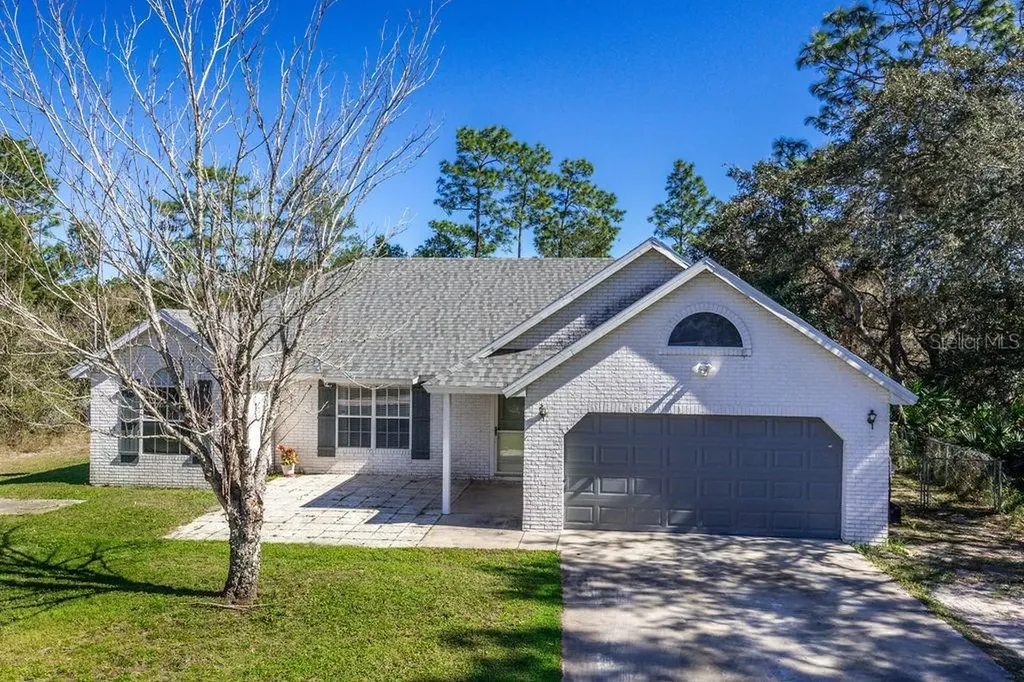 1067 9th Avenue Deland FL 32724