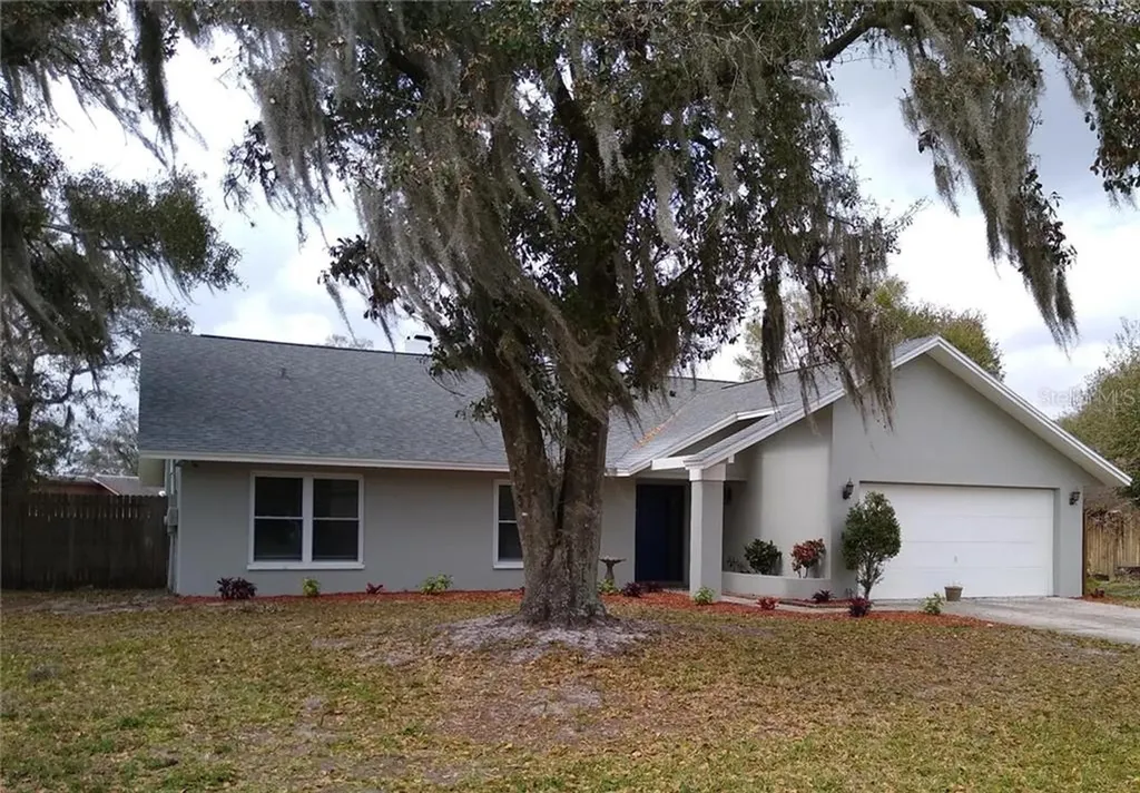 2506 S Golfview Drive Plant City FL 33566