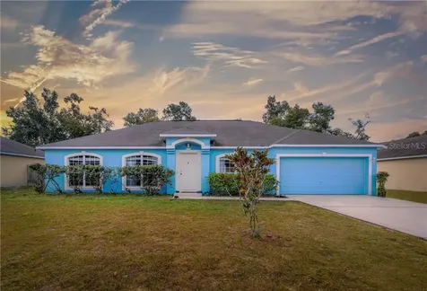 1076 New Street E Deland FL 32724