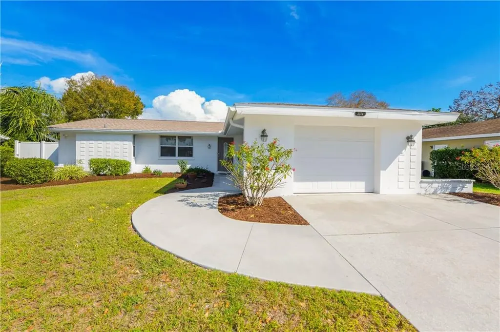 3224 Kenmore Drive Sarasota FL 34231