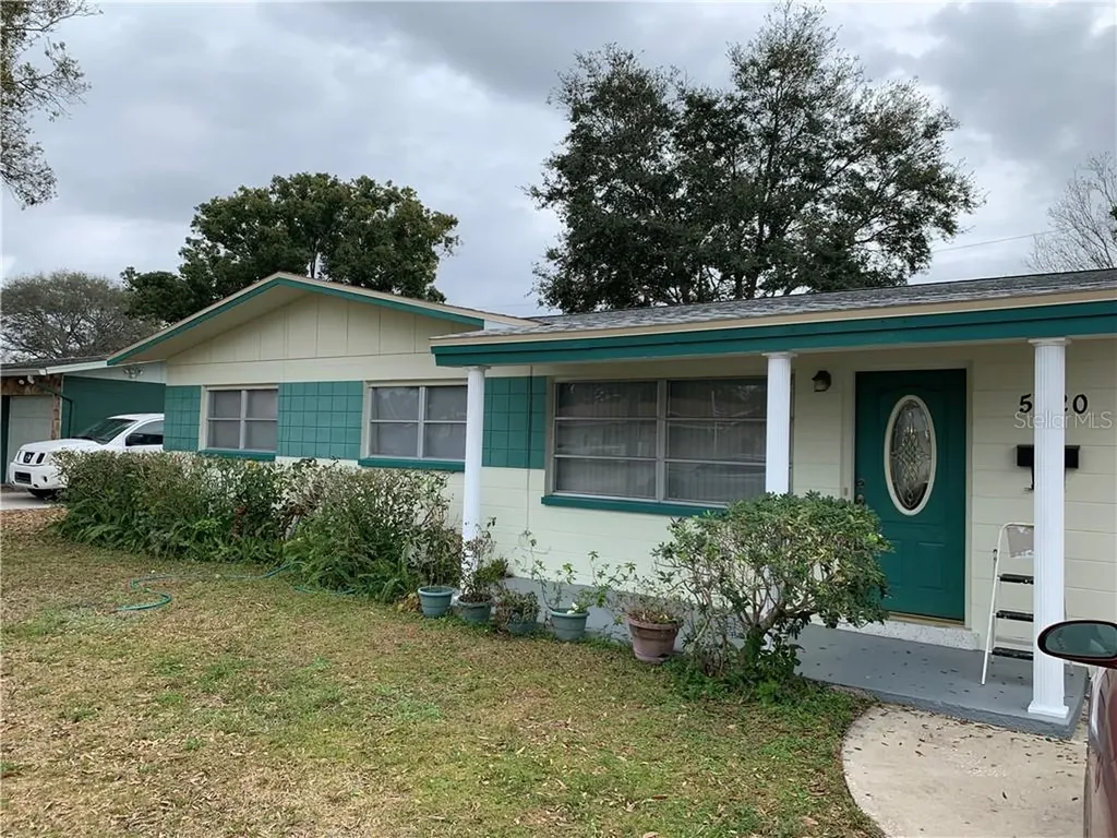 5620 25th Avenue N St Petersburg FL 33710
