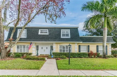 10413 Reclinata Lane Tampa FL 33618