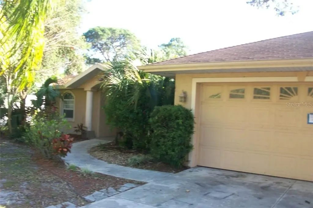 2751 W Price Boulevard North Port FL 34286
