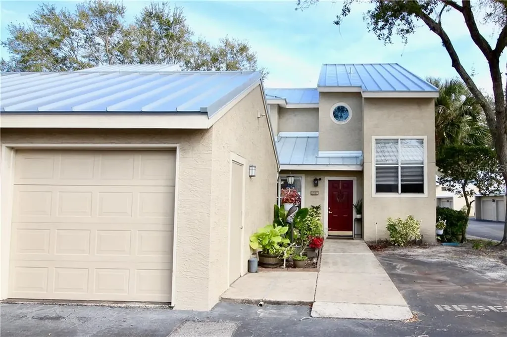 13017 Lorna Place Tampa FL 33618