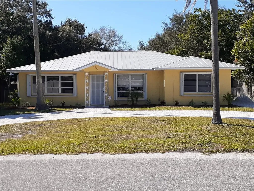 2808 22nd Street W Bradenton FL 34205