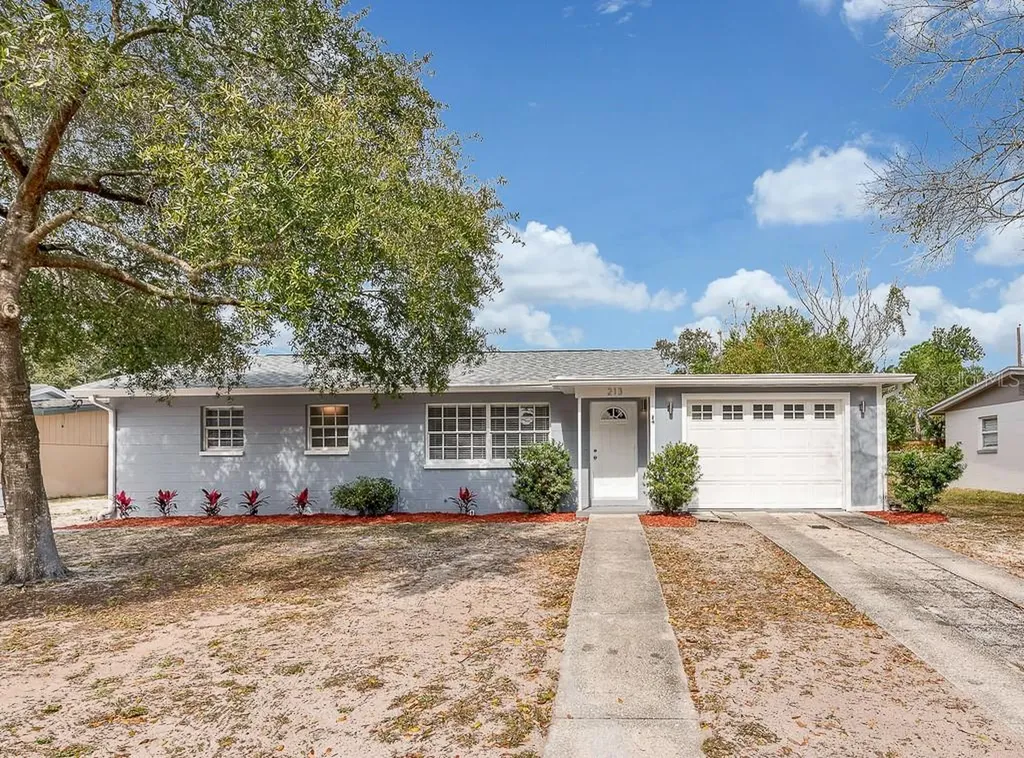 213 W Seneca Avenue Tampa FL 33612