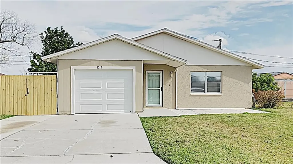 1512 11th Avenue E Palmetto FL 34221