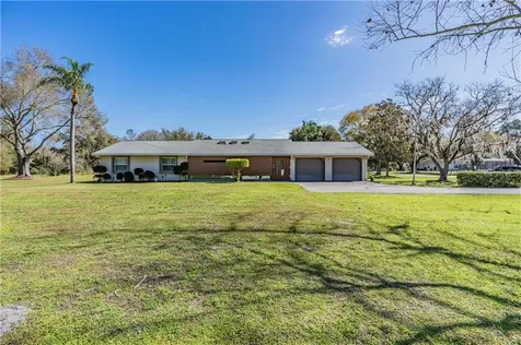 2406 Meadowbrook Drive Lutz FL 33558