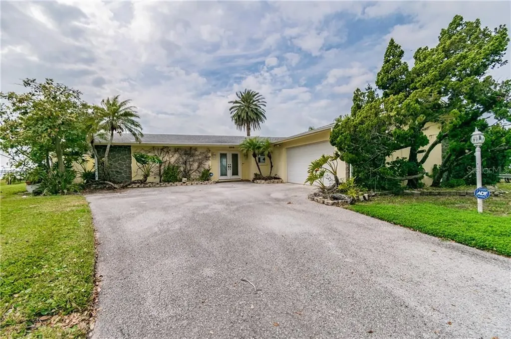 118 Carlyle Drive Palm Harbor FL 34683