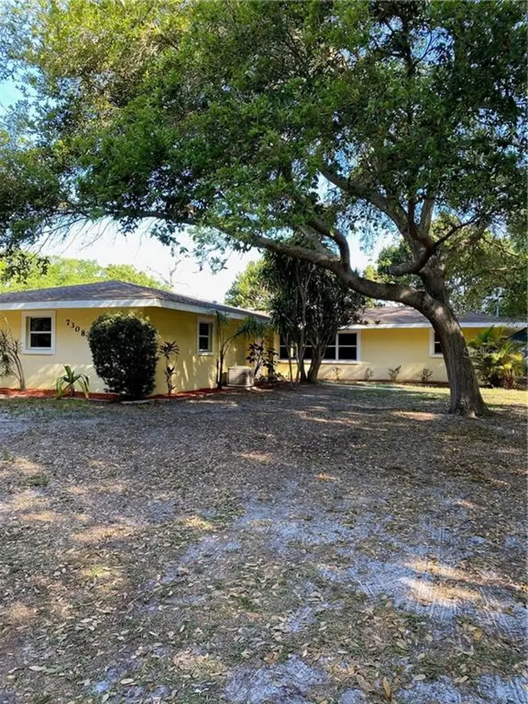 7308 8th Avenue NW Bradenton FL 34209