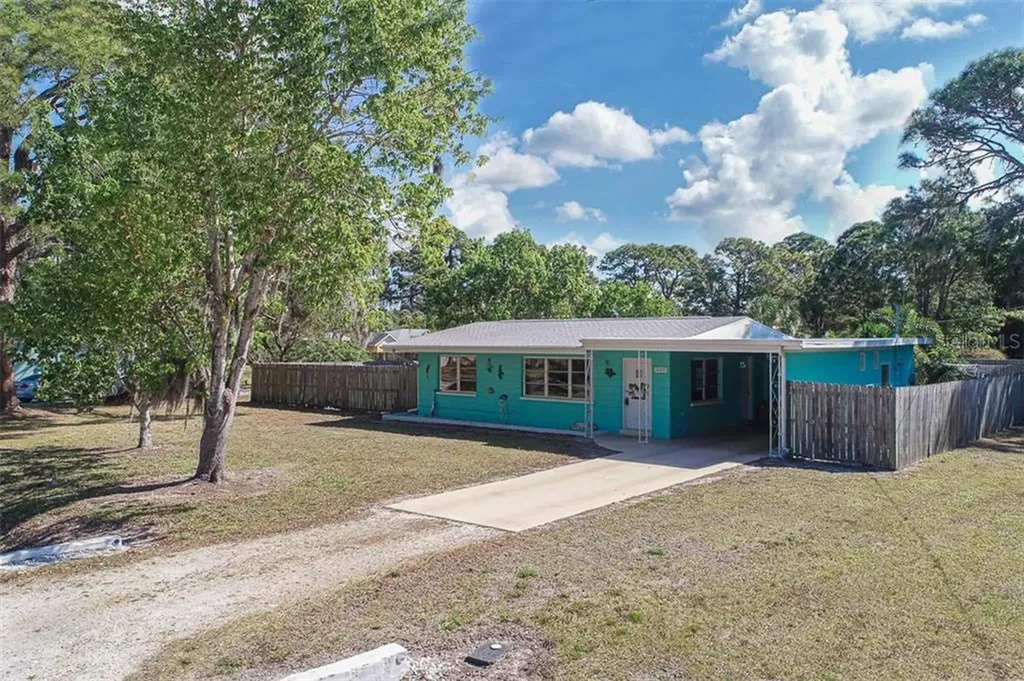 559 Olive Street Englewood FL 34223