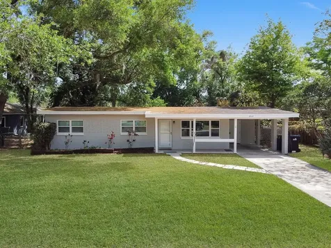 2513 Lake Wade Court Orlando FL 32806
