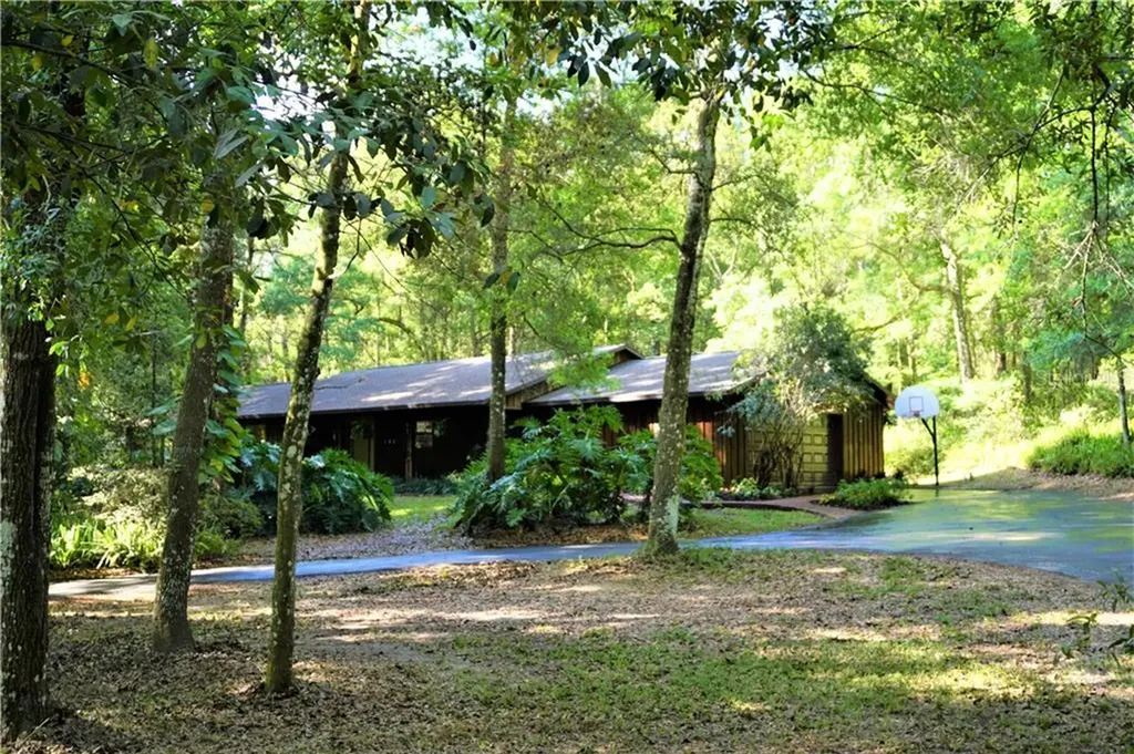 17105 Sweetwater Road Dade City FL 33523