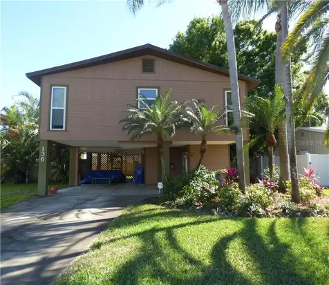136 82nd Avenue N St Petersburg FL 33702