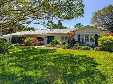 210 Seagull Lane Sarasota FL 34236