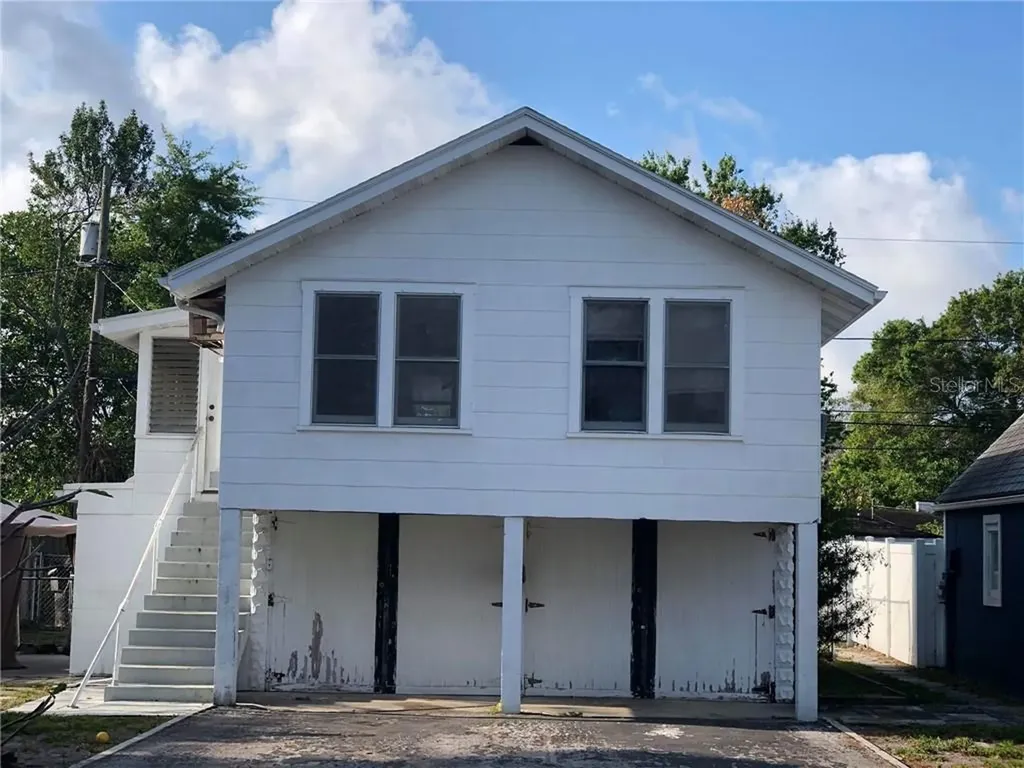 1626 27th Avenue N St Petersburg FL 33713