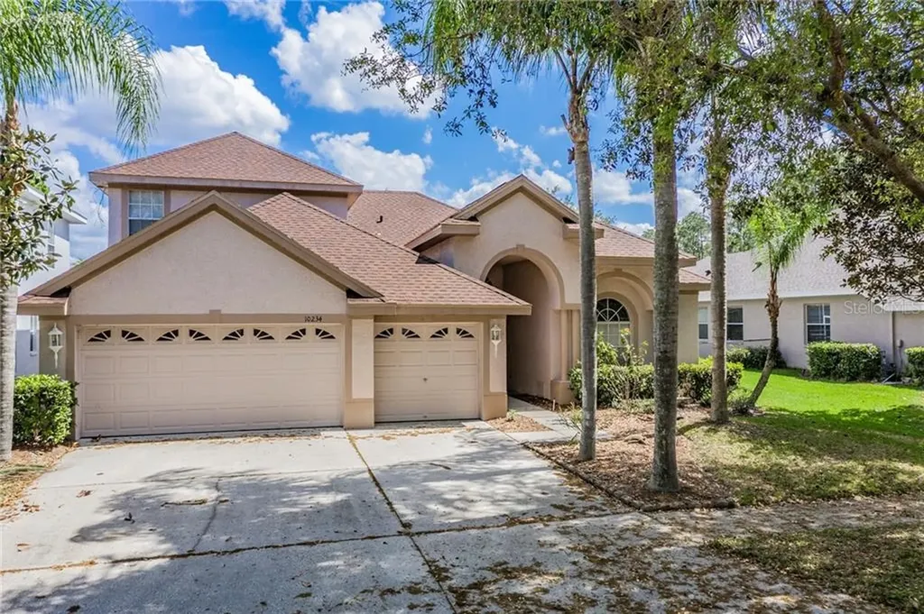 10234 Deercliff Drive Tampa FL 33647