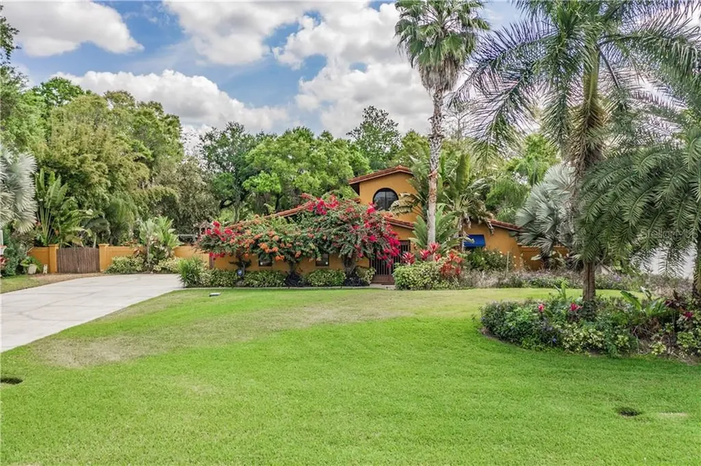 7915 Flowerfield Drive Tampa FL 33615