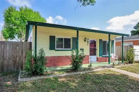 781 71st Avenue N St Petersburg FL 33702