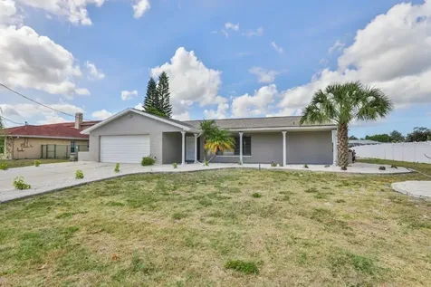 636 Kingston Court Apollo Beach FL 33572