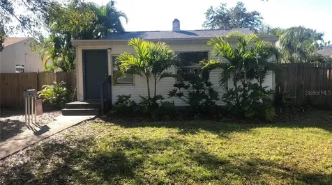 3844 Dartmouth Avenue N St Petersburg FL 33713