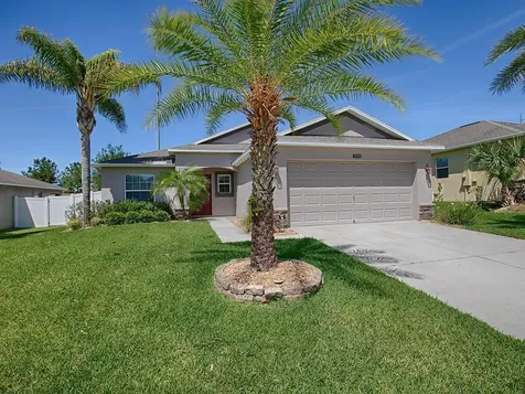 5839 Coquyt Drive Mount Dora FL 32757
