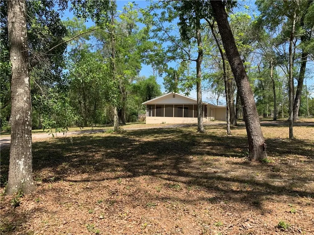 32218 Marchmont Circle Dade City FL 33523