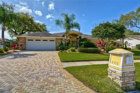 4310 Middle Lake Drive Tampa FL 33624