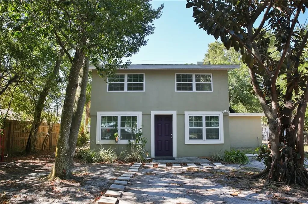 4044 10th Avenue N St Petersburg FL 33713