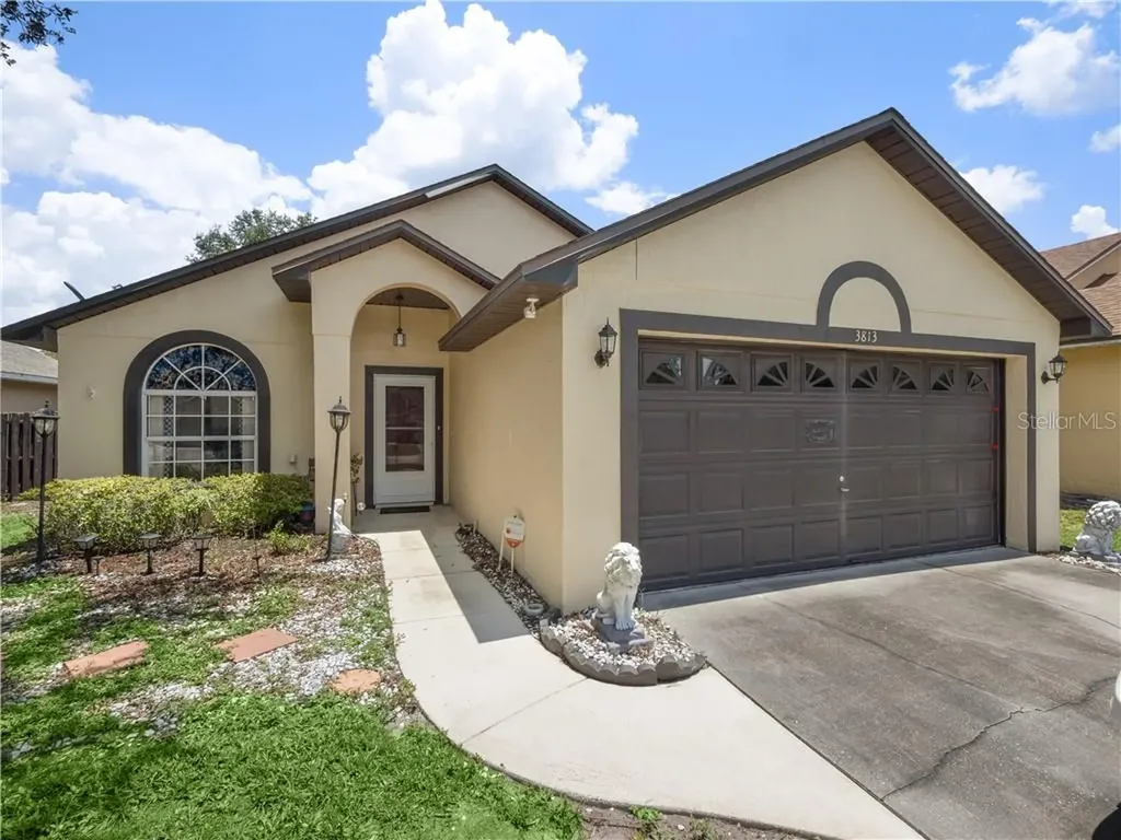 3813 Heritage Oaks Court Oviedo FL 32765