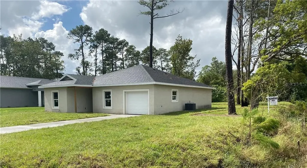 1692 5th Avenue Deland FL 32724