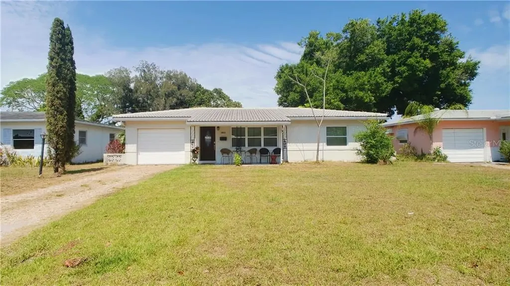 4337 14th Avenue N St Petersburg FL 33713