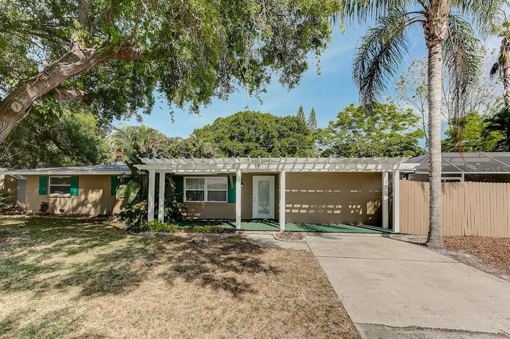 1911 47th Street Court W Bradenton FL 34209