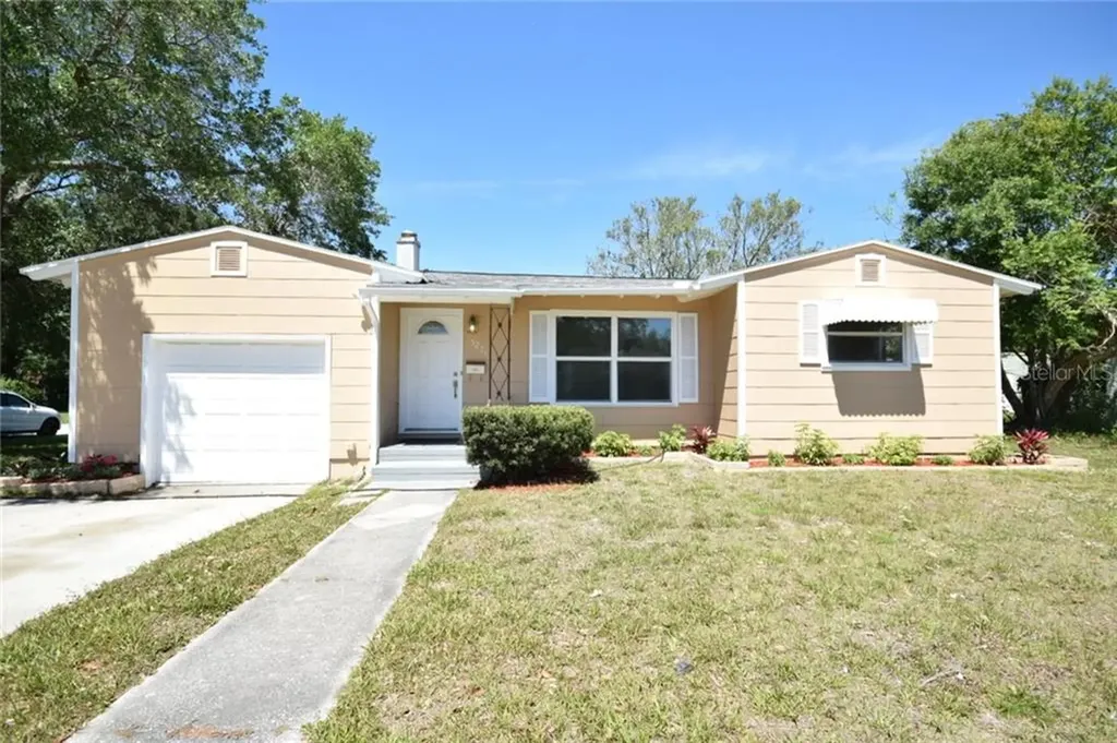 5271 9th Avenue N St Petersburg FL 33710