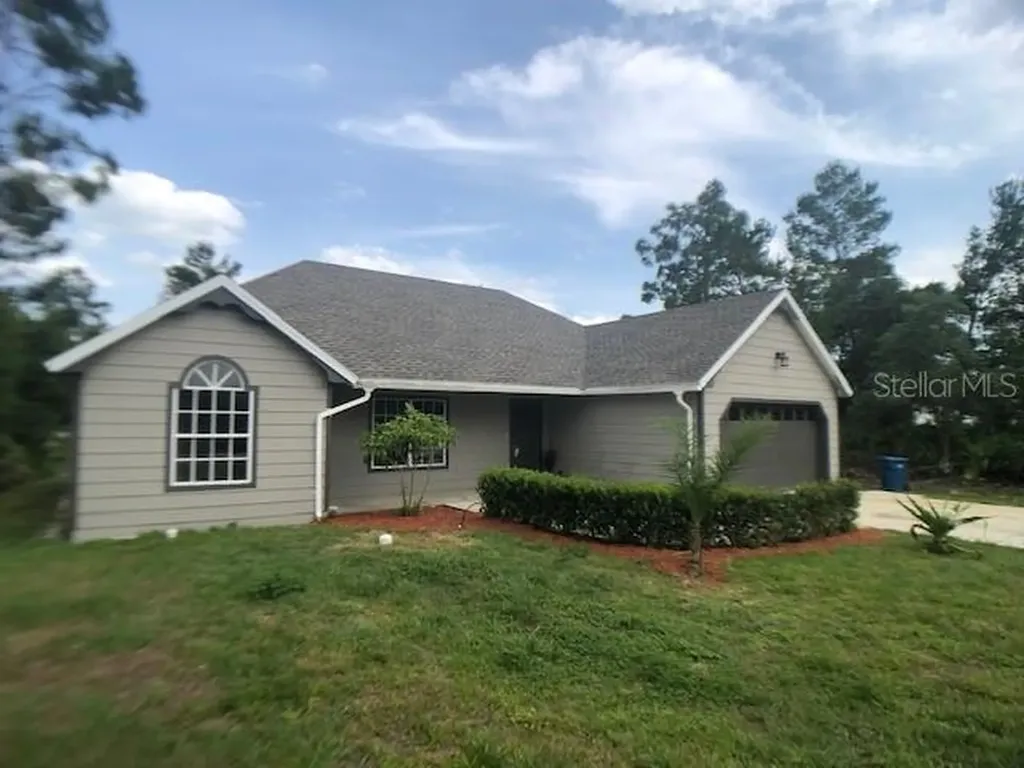 1043 10th Avenue Deland FL 32724