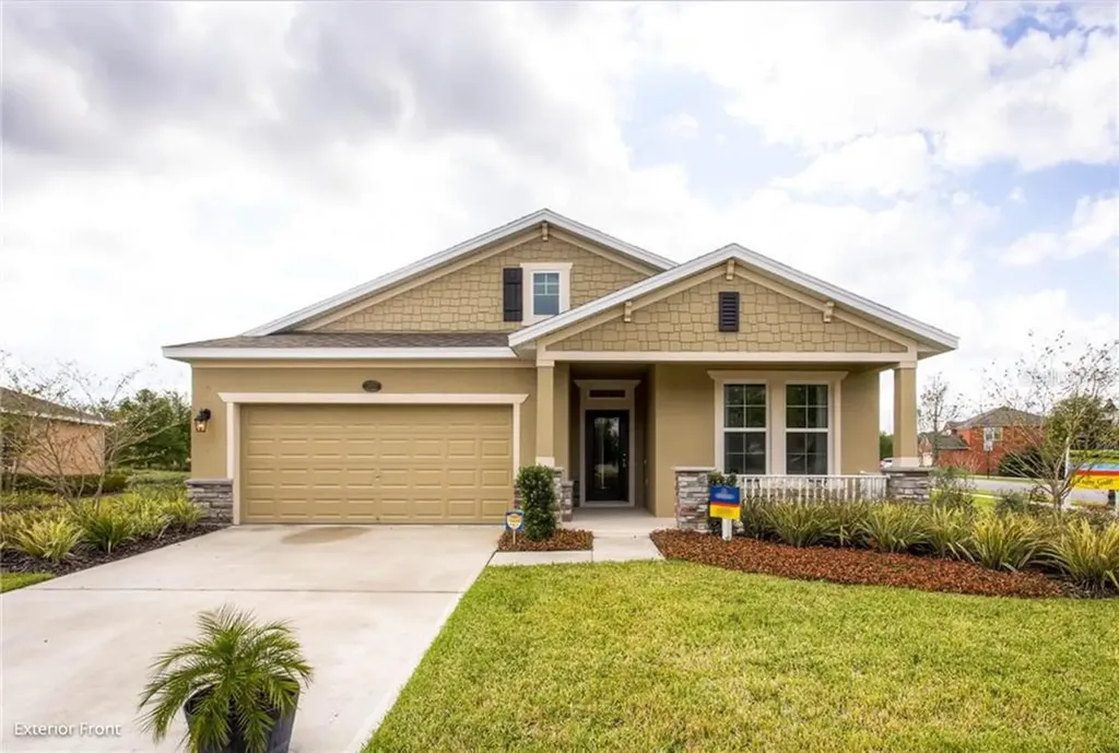 472 Cavesson Street Apopka FL 32712