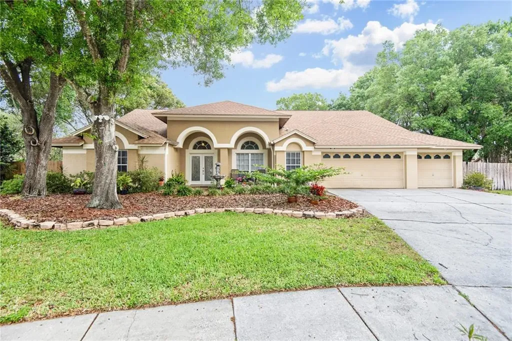 18109 Woodcreek Place Lutz FL 33548