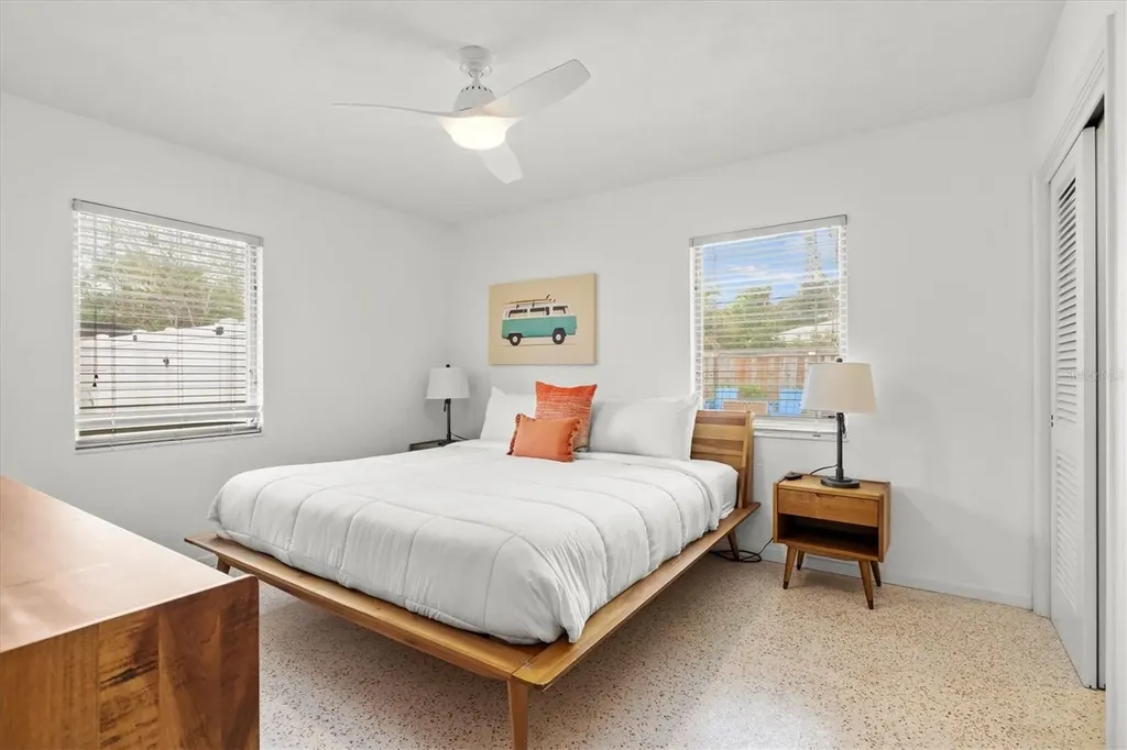 2473 Davis Boulevard Sarasota FL 34237