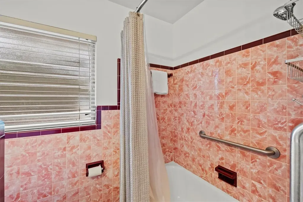 2473 Davis Boulevard Sarasota FL 34237